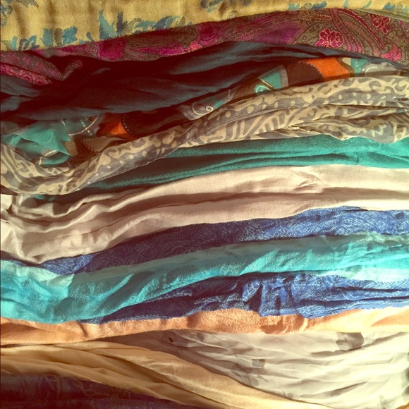 Bundle of 12 scarves/pashminas