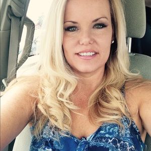 Meet your Posher, Deb