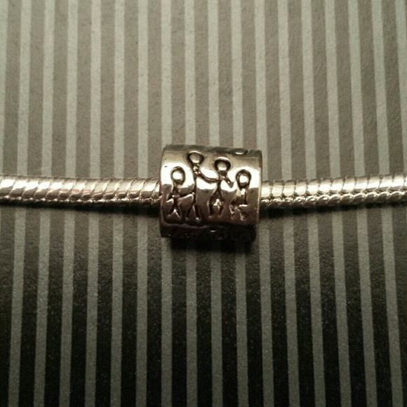 Sold in a bundle - Picture 2 of 2