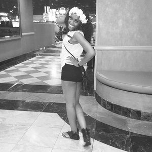 Meet your Posher, Mia