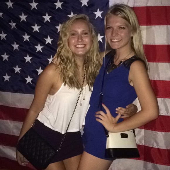 Meet your Posher, Lucy - Picture 1 of 1