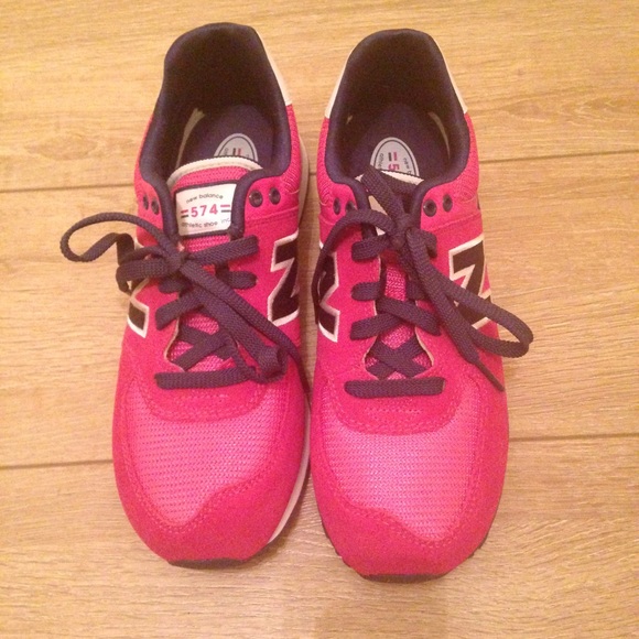 New balance 574 pink shoes