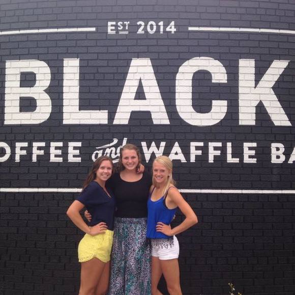 Meet your Posher, Casey