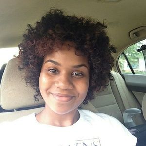 Meet your Posher, Tiara