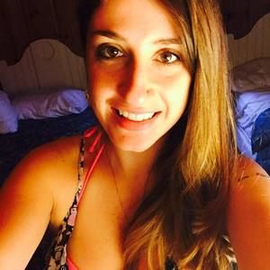 Meet your Posher, Carolina