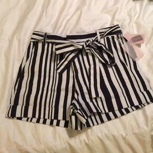 Super cute shorts! For casual and to dress up!
