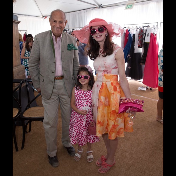 Meet your Posher, Solly E  🛍SollyShops🛍 - Picture 4 of 4