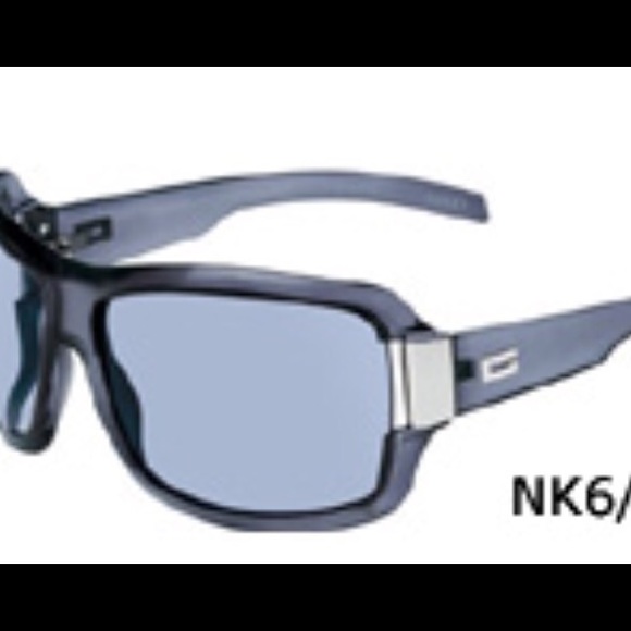 ?% AUTH NWOT Gucci Sunglasses Black Blue/Grey len