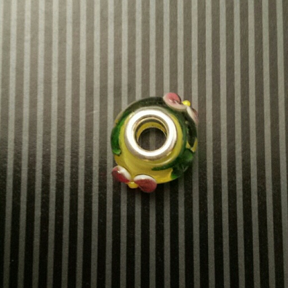 Sold in a bundle - Picture 3 of 3