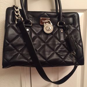 ✨Michael Kors Quilted Hamilton - rarely used✨