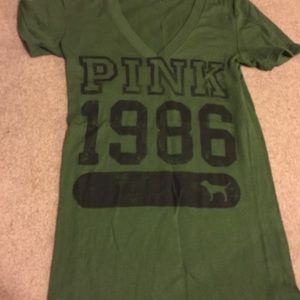 VS PINK VNECK ARMY GREEN COLOR TEE