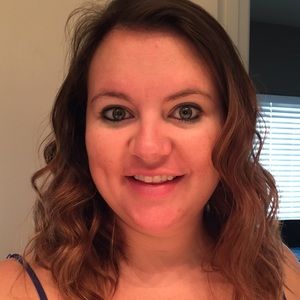 Meet your Posher, Casey