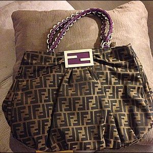 Authentic FENDI purse with authenticity & keychain