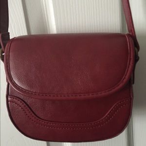 FOREVER 21 mini adjustable crossbody