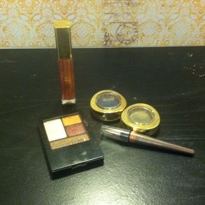 Small makeup bundle