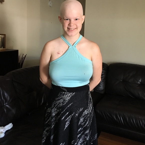 Meet your Posher, Kelly - Picture 2 of 2