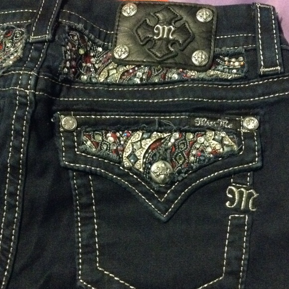 Size 30 Miss Me skim skinny jeans