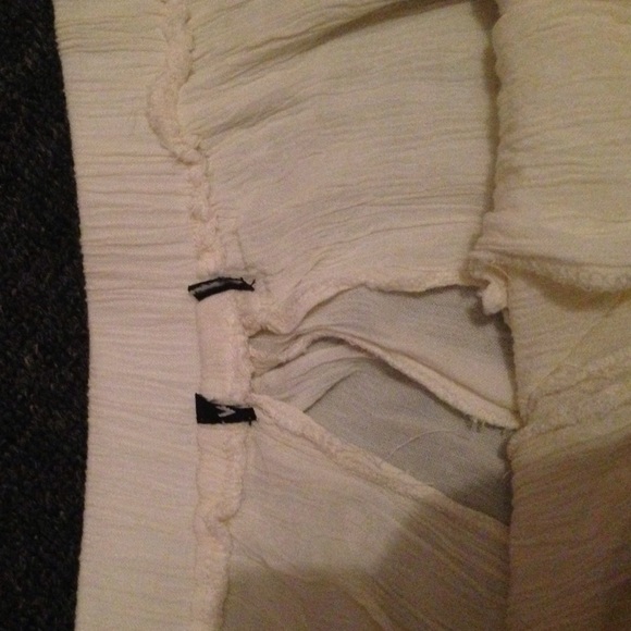 off white shorts - Picture 3 of 3