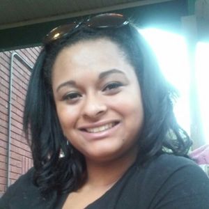 Meet your Posher, Alexis