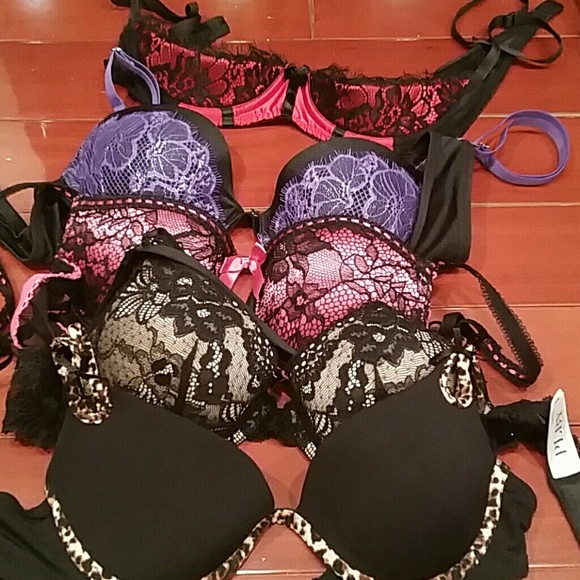 34B Bra bundle Fredericks