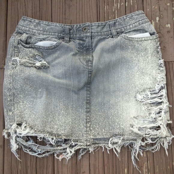 SOLD.Denim Ripped Mini Skirt