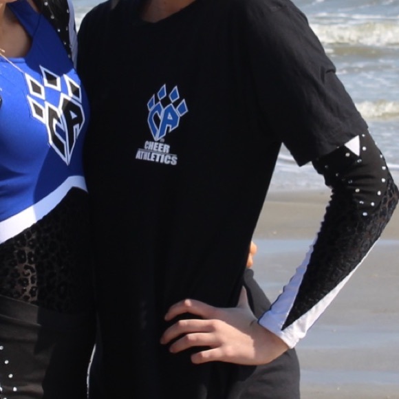 Black CA claw