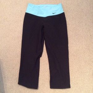 Nike Crop Pants