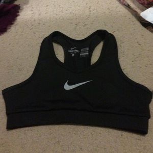 NWOT Nike pro sports bra