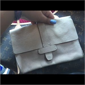 Gap clutch Leather