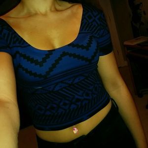 VS Pink Scoop Neck Crop Top ??