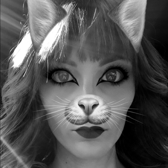 Meet your Posher, Ashley - Picture 2 of 4