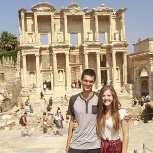 Meet your Posher, Hope