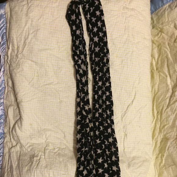 Scarf - Picture 2 of 3
