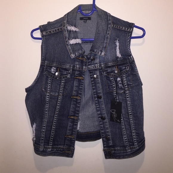 Jean Vest - Picture 1 of 4