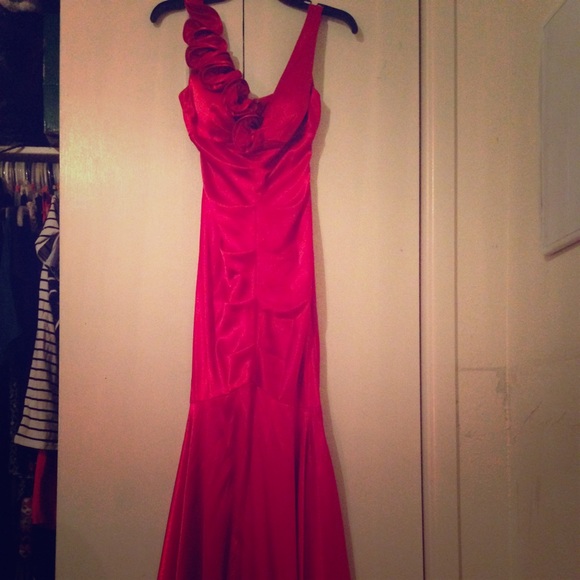 Joanna Chen Long formal red dress