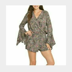 s jumpsuits rompers romeo juliet couture bell 81 romeo juliet couture romeo juliet s jumpsuits rompers romeo juliet couture bell 81 romeo juliet couture romeo juliet