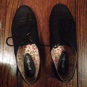 Cute black Oxfords