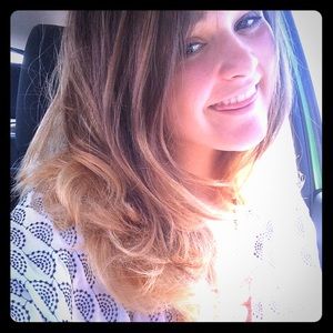 Meet your posher, Sara! 💕✨💎