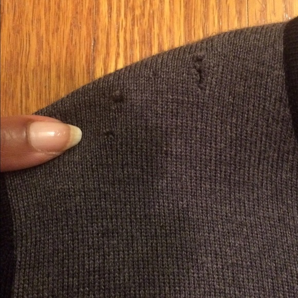 GIFTED🎁Women's grey and black sweater - Picture 3 of 3