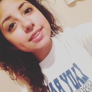 Meet your Posher, Melisa