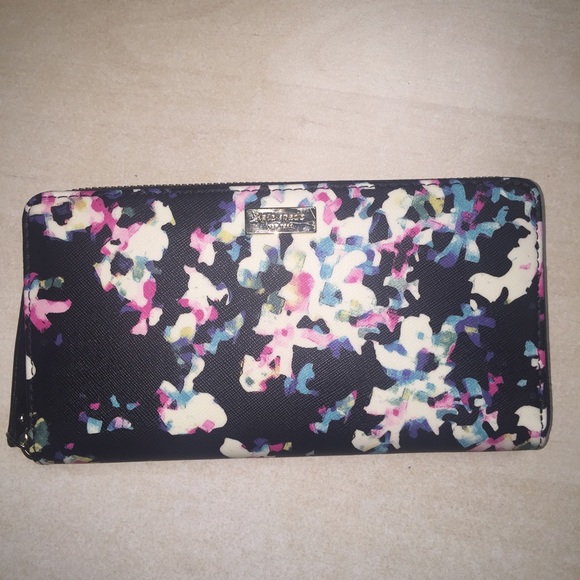 Kate Spade Neda  Brightwater Drive Wallet
