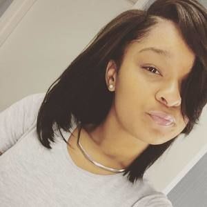 Meet your Posher, Jasmine