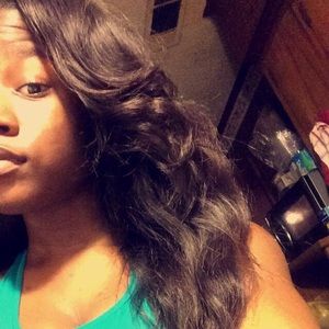 Meet your Posher, Marcedes