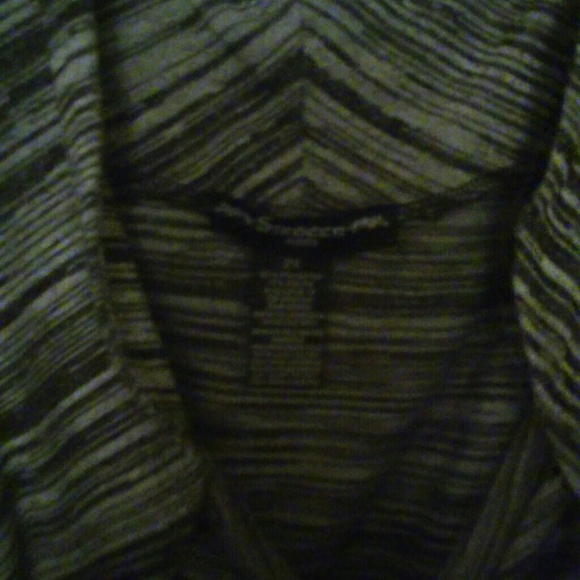 Beautiful Blouse - Picture 2 of 2