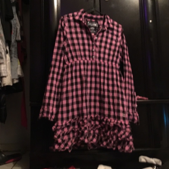 PINK VS DRESS