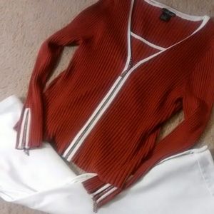 Willi Smith Sweater Set