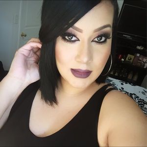 Meet your Posher, Perla