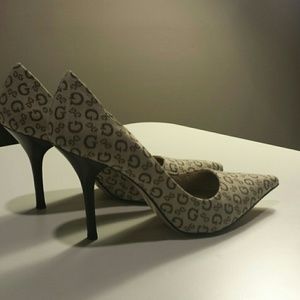 Guess signature heels