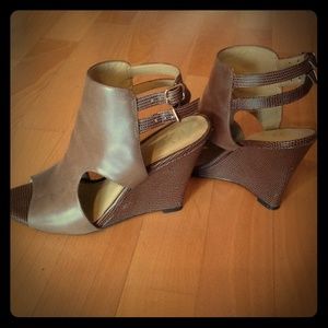 Ann Taylor 4 inch brown wedge sandals