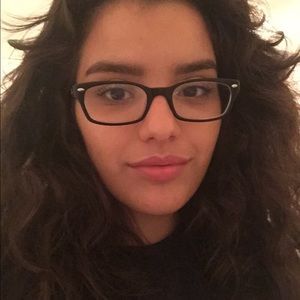 Meet your Posher, Beatriz